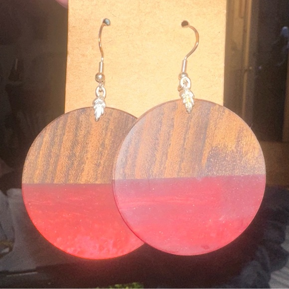Boho Red and Wood Circular earrings - Picture 2 of 5